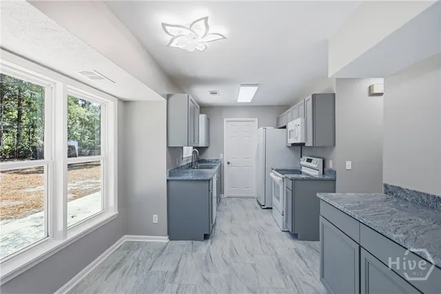 $285,000 | 648 Honey Ridge Lane, Hinesville, GA 31313