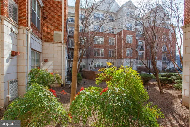$2,950 | 350 West Elm Street, Unit 3003, Conshohocken, PA 19428