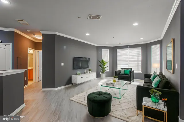 $2,950 | 350 West Elm Street, Unit 3003, Conshohocken, PA 19428