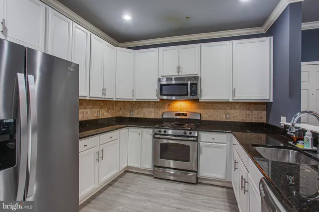 $2,950 | 350 West Elm Street, Unit 3003, Conshohocken, PA 19428