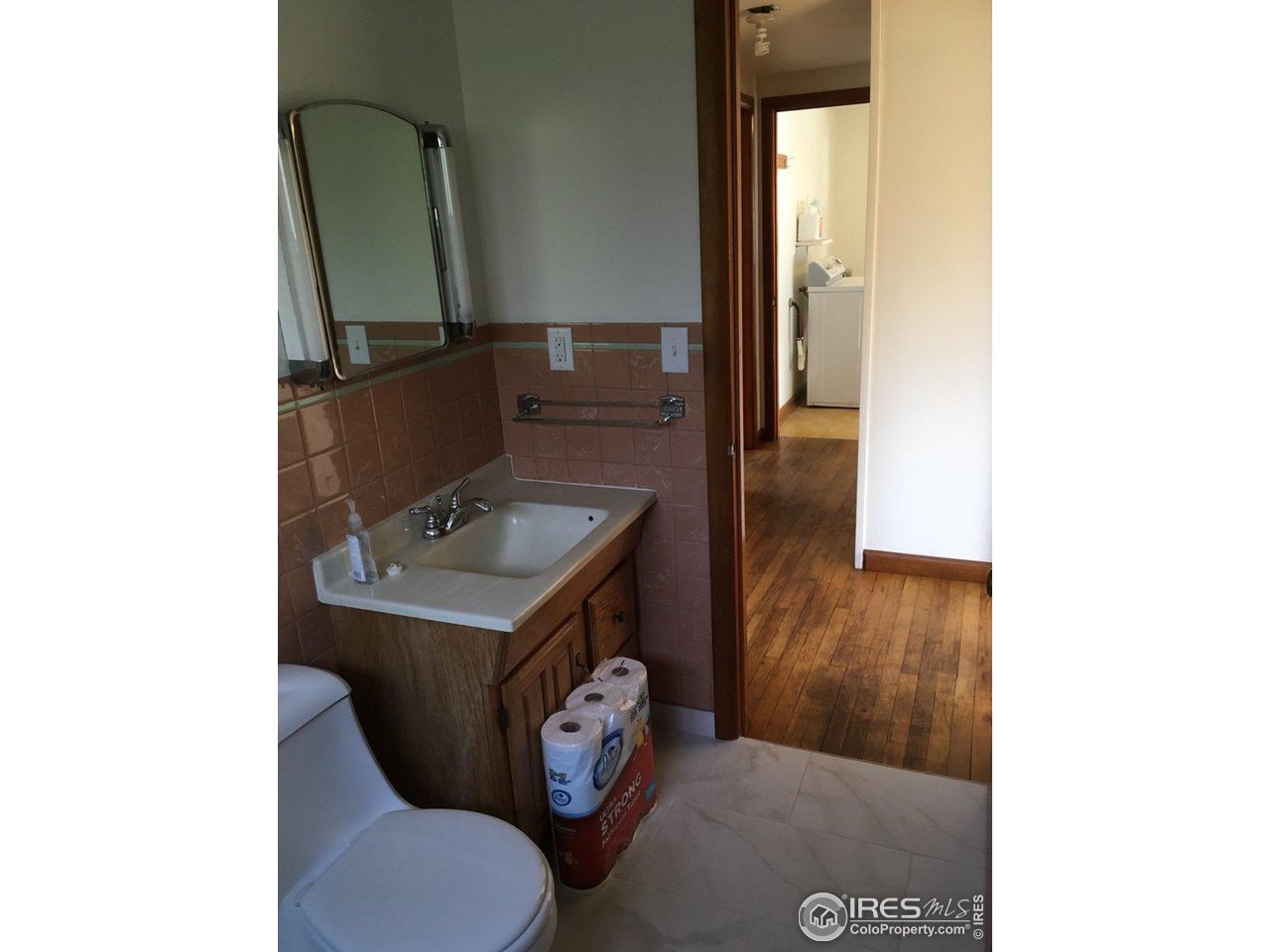 2708 West Prospect Road Fort Collins, CO 80526 - Photo 25 of 32 Bath towards hallway