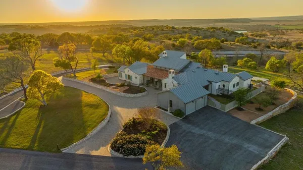 $5,400,000 | 77 Last Trail, Fredericksburg, TX 78624
