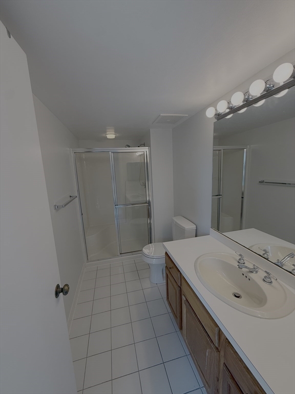 330 Sunderland Road, Unit 39 Worcester, MA 01604 - Photo 12 of 15