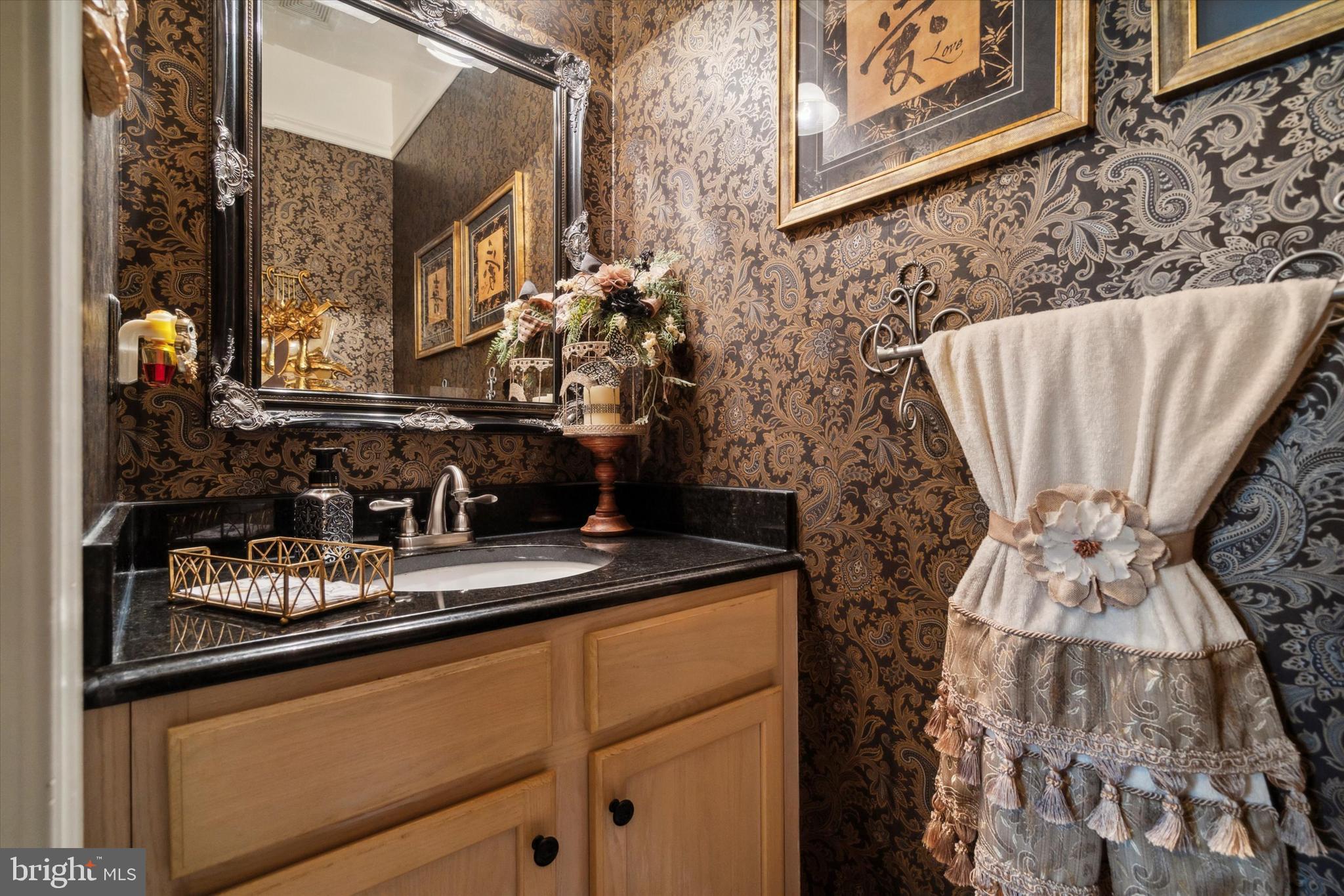 1268 Holly Road Warrington, PA 18976 - Photo 21 of 42 Powder Room