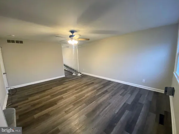 $2,000 | 934 Alcyon Drive, Bellmawr, NJ 08031
