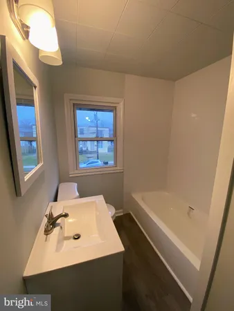 $2,000 | 934 Alcyon Drive, Bellmawr, NJ 08031