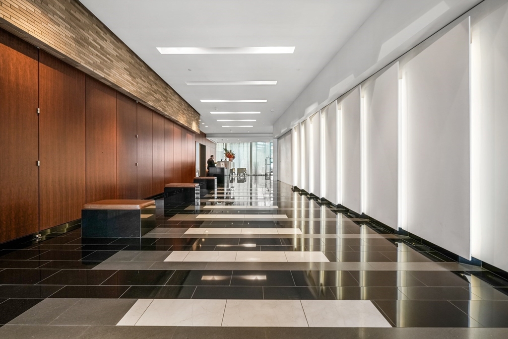 580 Washington Street, Unit 611 Boston, MA 02111 - Photo 24 of 39 a view of entryway