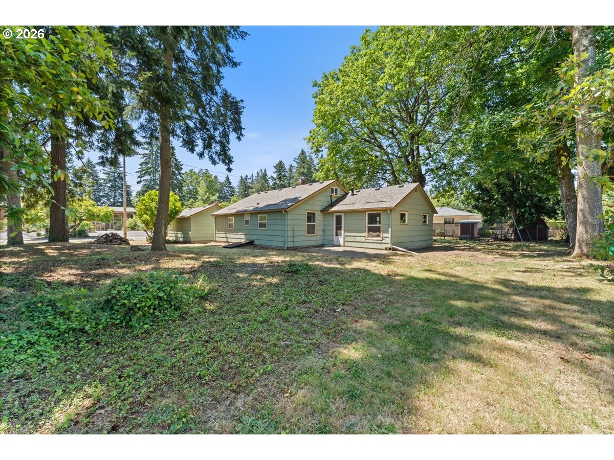 13209 Northeast San Rafael Street Portland, OR 97230 - Photo 30 of 35