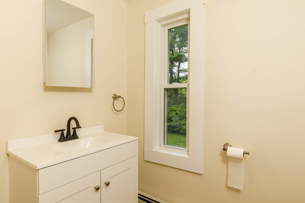 365-367 Princeton Road, Unit 365 Fitchburg, MA 01420 - Photo 8 of 17