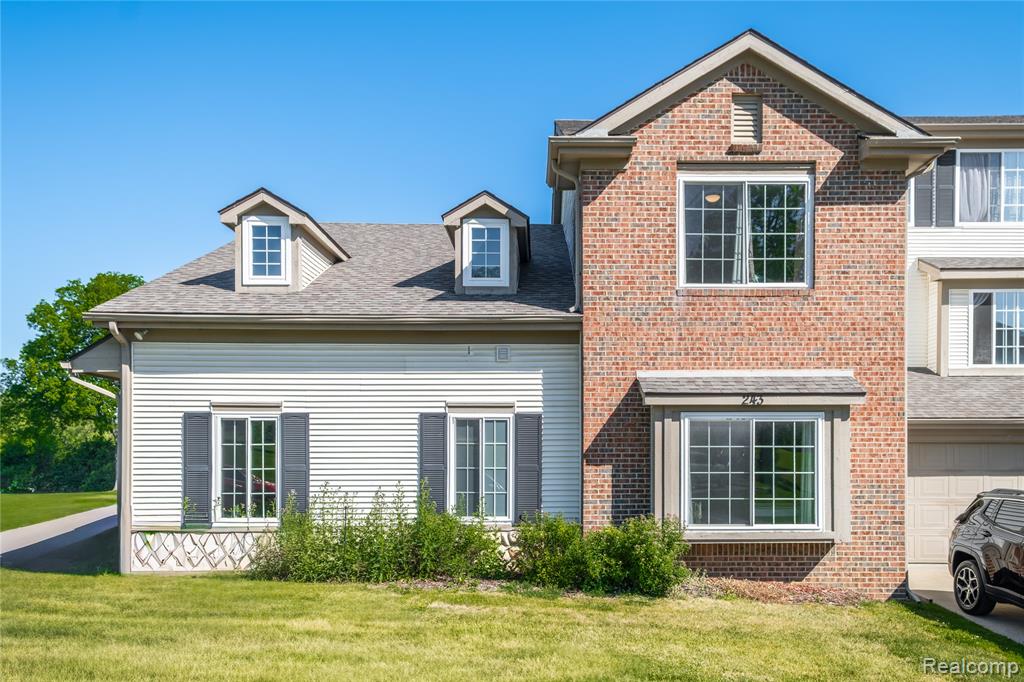 243 Oak Ridge Drive Pontiac, MI 48341 - Photo 3 of 26