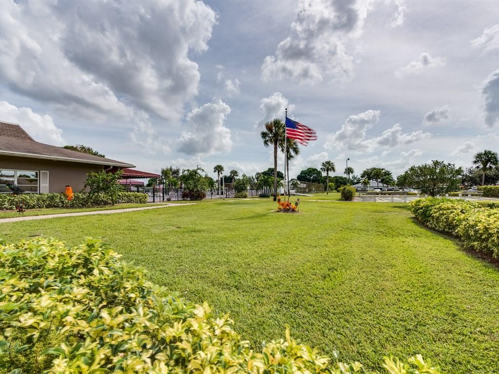 1285 High Point Place North, Unit D Delray Beach, FL 33445 - Photo 24 of 29 024_Community Gathering