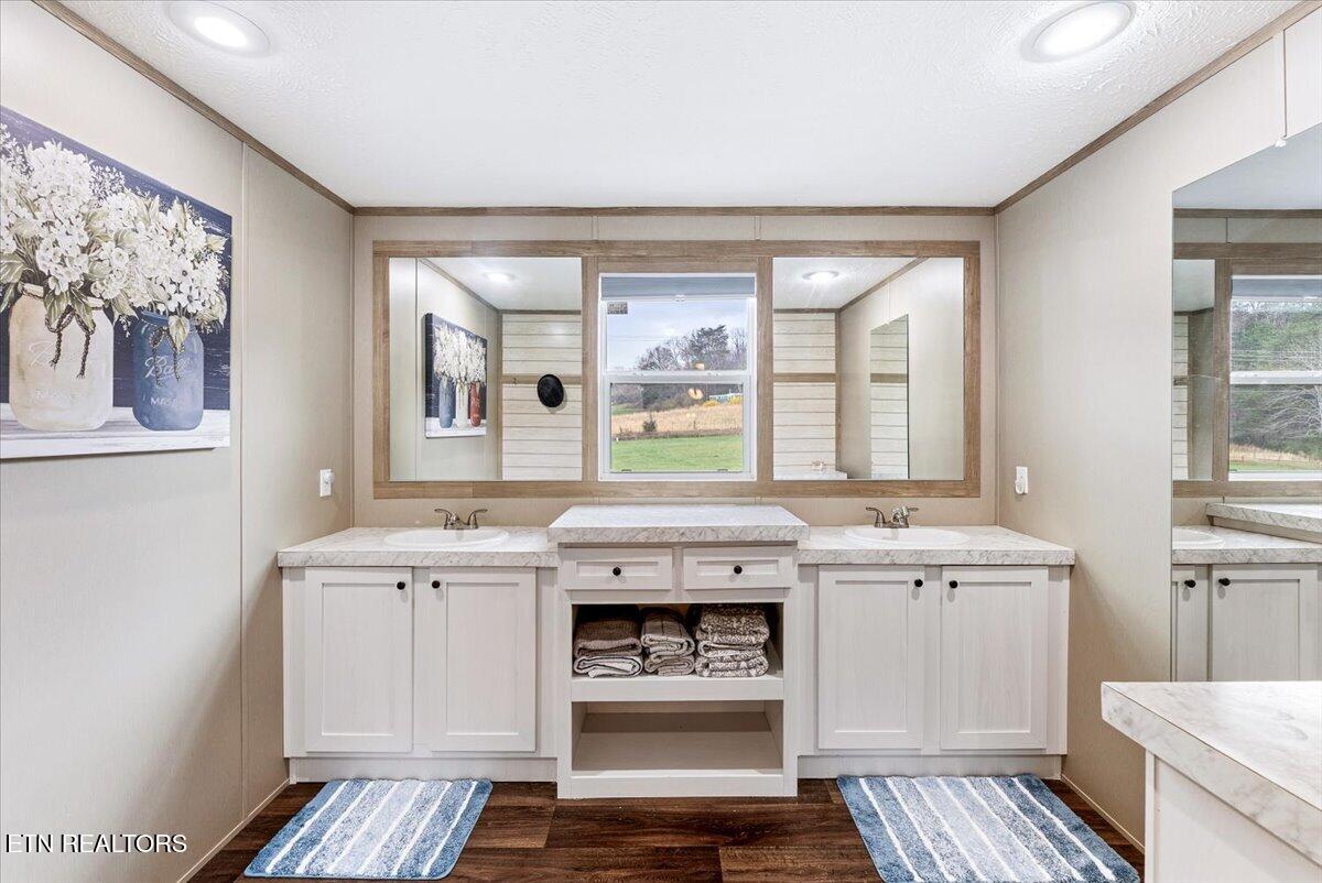 590 McGaha Chapel Road Cosby, TN 37722 - Photo 21 of 45 21-Maste Bath A1