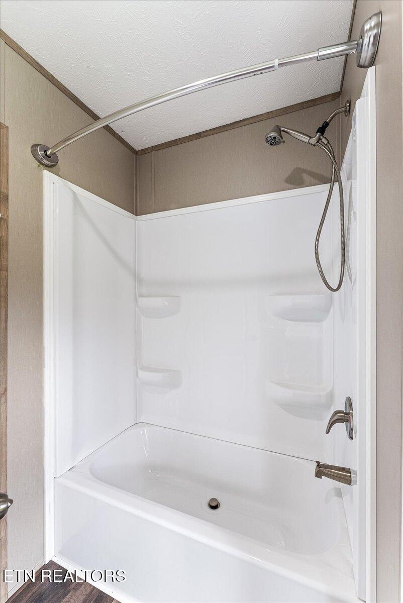 590 McGaha Chapel Road Cosby, TN 37722 - Photo 27 of 45 27-1st Bath A4