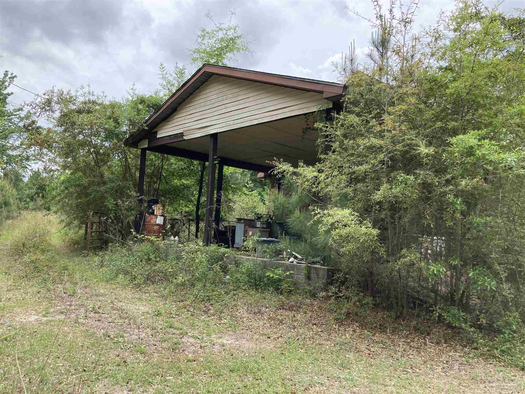 2527 Camors Road Jay, FL 32565 - Photo 4 of 19 Gallery Image 4
