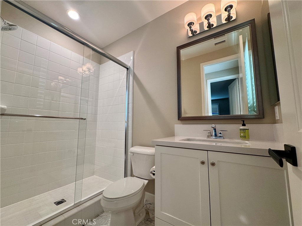 291 Barnes Road Tustin, CA 92782 - Photo 10 of 28
