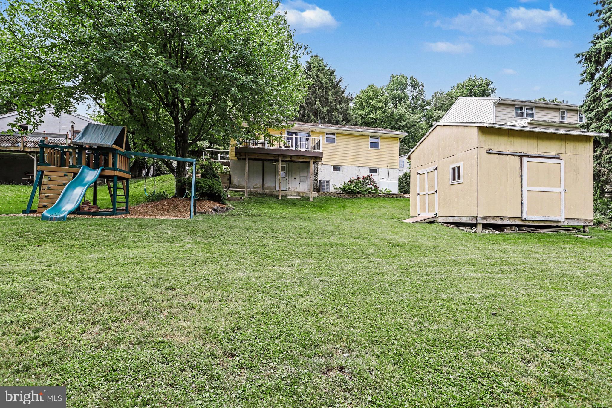 12 Bare Avenue Reading, PA 19607 - Photo 33 of 43