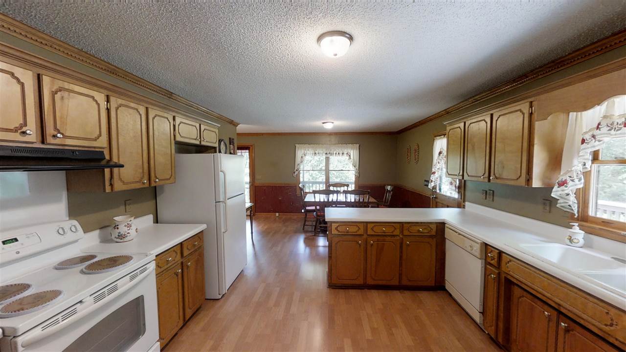 340 Lynch Road Enoree, SC 29335 - Photo 4 of 36