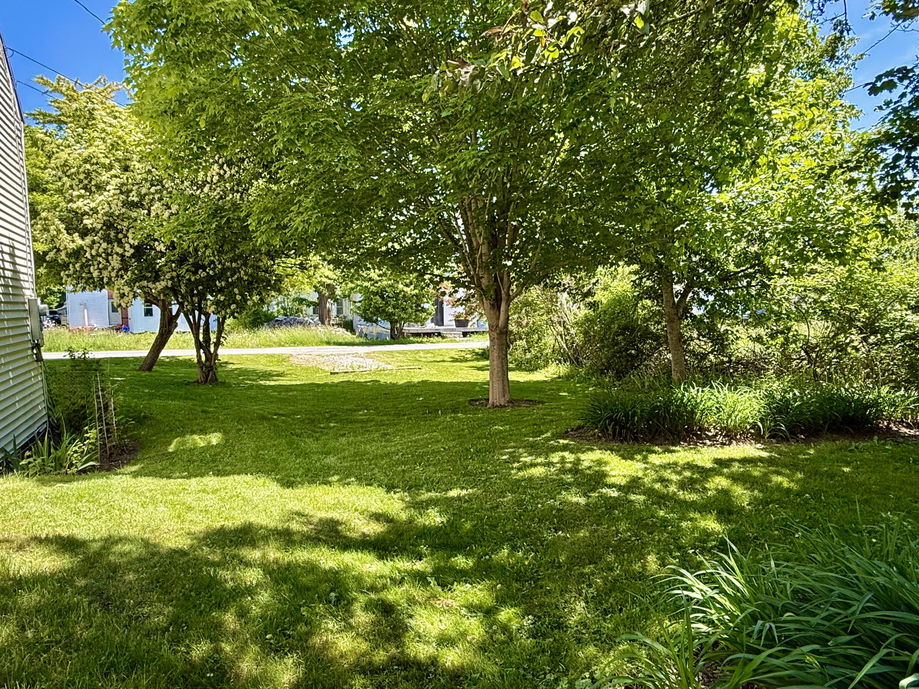16 Brighton Avenue Vinalhaven, ME 04863 - Photo 4 of 37 IMG_8143