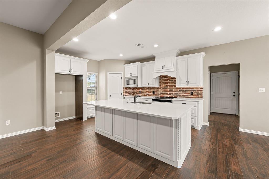 590 Peel Road Springtown, TX 76082 - Photo 9 of 36 Gallery Image 9