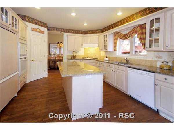 7891 Dutchrock Road Colorado Springs, CO 80919 - Photo 5 of 16