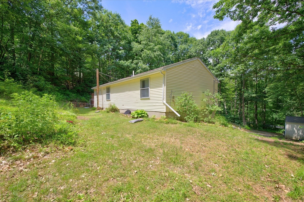 50 Monson Road Wales, MA 01081 - Photo 5 of 34