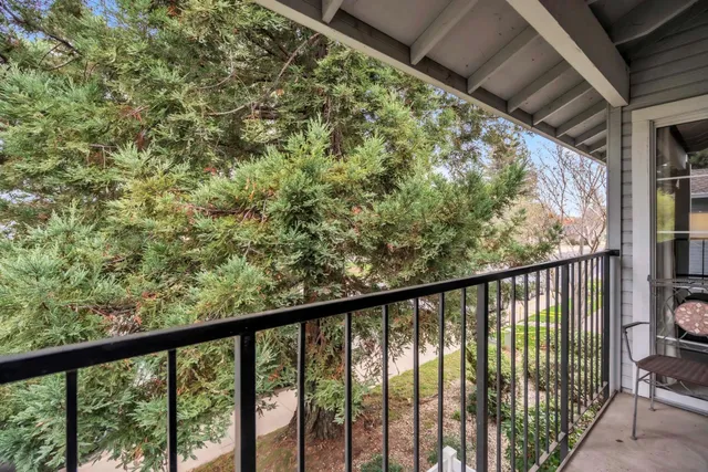 $350,000 | 2400 Eilers Lane, Unit 1206, Lodi, CA 95242