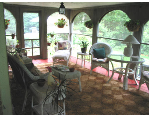 322 Holly Road Marshfield, MA 02050 - Photo 14 of 17 Gallery Image 14