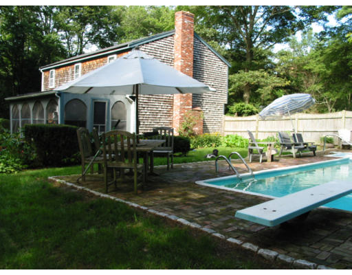 322 Holly Road Marshfield, MA 02050 - Photo 3 of 17 Gallery Image 3