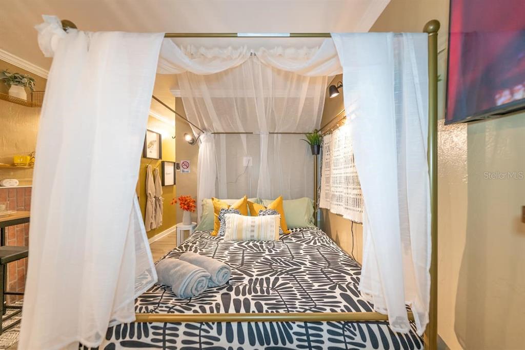 1233 North Atlantic Avenue, Unit 3140 Daytona Beach, FL 32118 - Photo 28 of 33 a balcony view with a rug