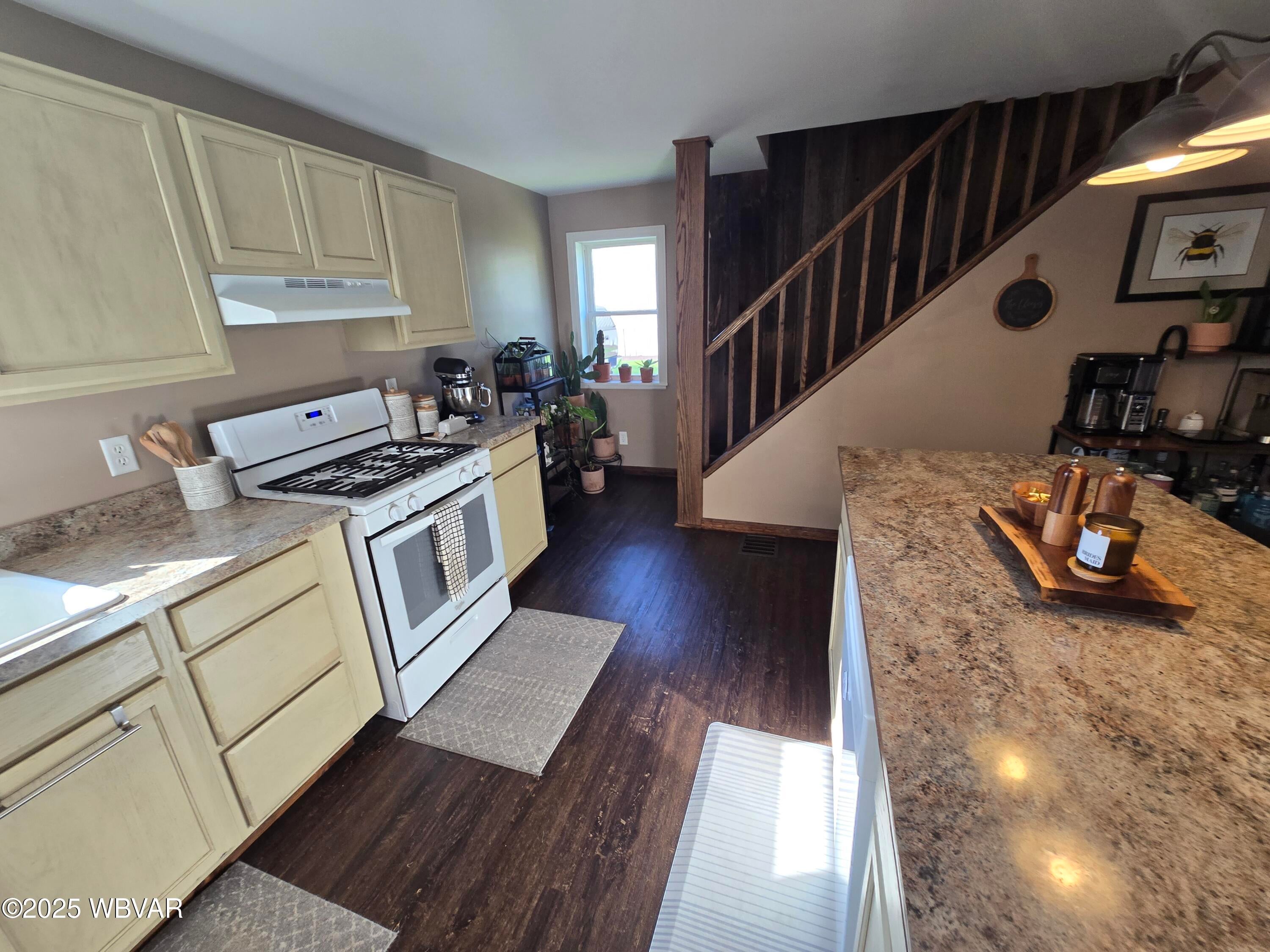 3158 Rauchtown Road Jersey Shore, PA 17740 - Photo 7 of 66 20250623_083100
