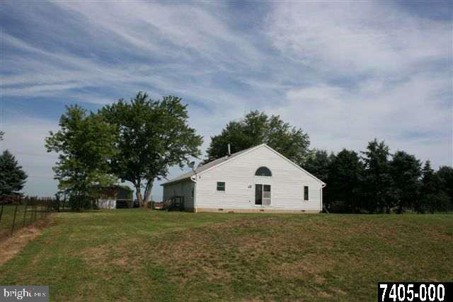 4690 West Canal Road Dover, PA 17315 - Photo 3 of 16 Gallery Image 3