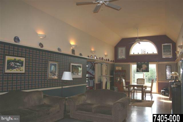 4690 West Canal Road Dover, PA 17315 - Photo 6 of 16 Gallery Image 6