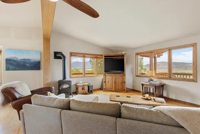 $1,525,000 | 42485 Deerfoot Lane, Steamboat Springs, CO 80487