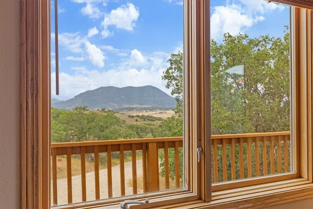 $1,525,000 | 42485 Deerfoot Lane, Steamboat Springs, CO 80487