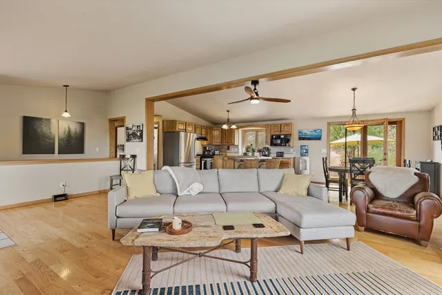 $1,525,000 | 42485 Deerfoot Lane, Steamboat Springs, CO 80487