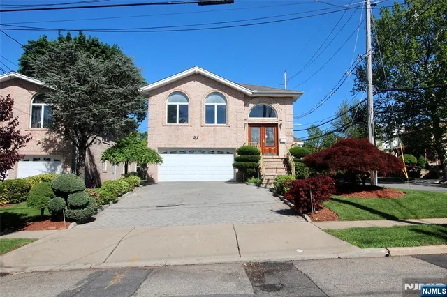 a house view with a outdoor space