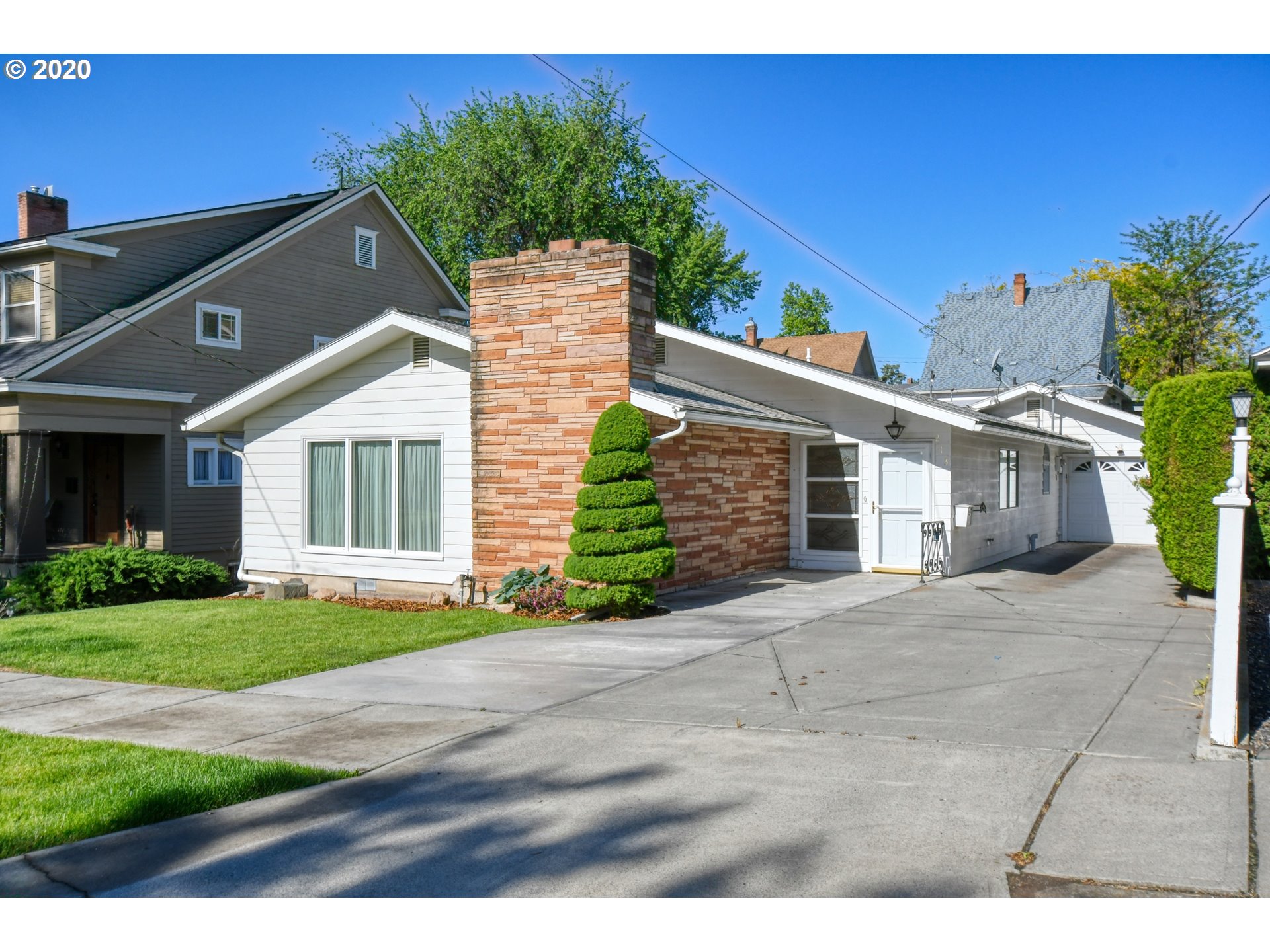 213 Northwest 5th Street Pendleton, OR 97801 - Photo 2 of 32