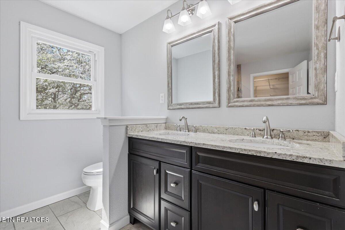 7709 Morris Road Knoxville, TN 37938 - Photo 28 of 52 Master Bath 2