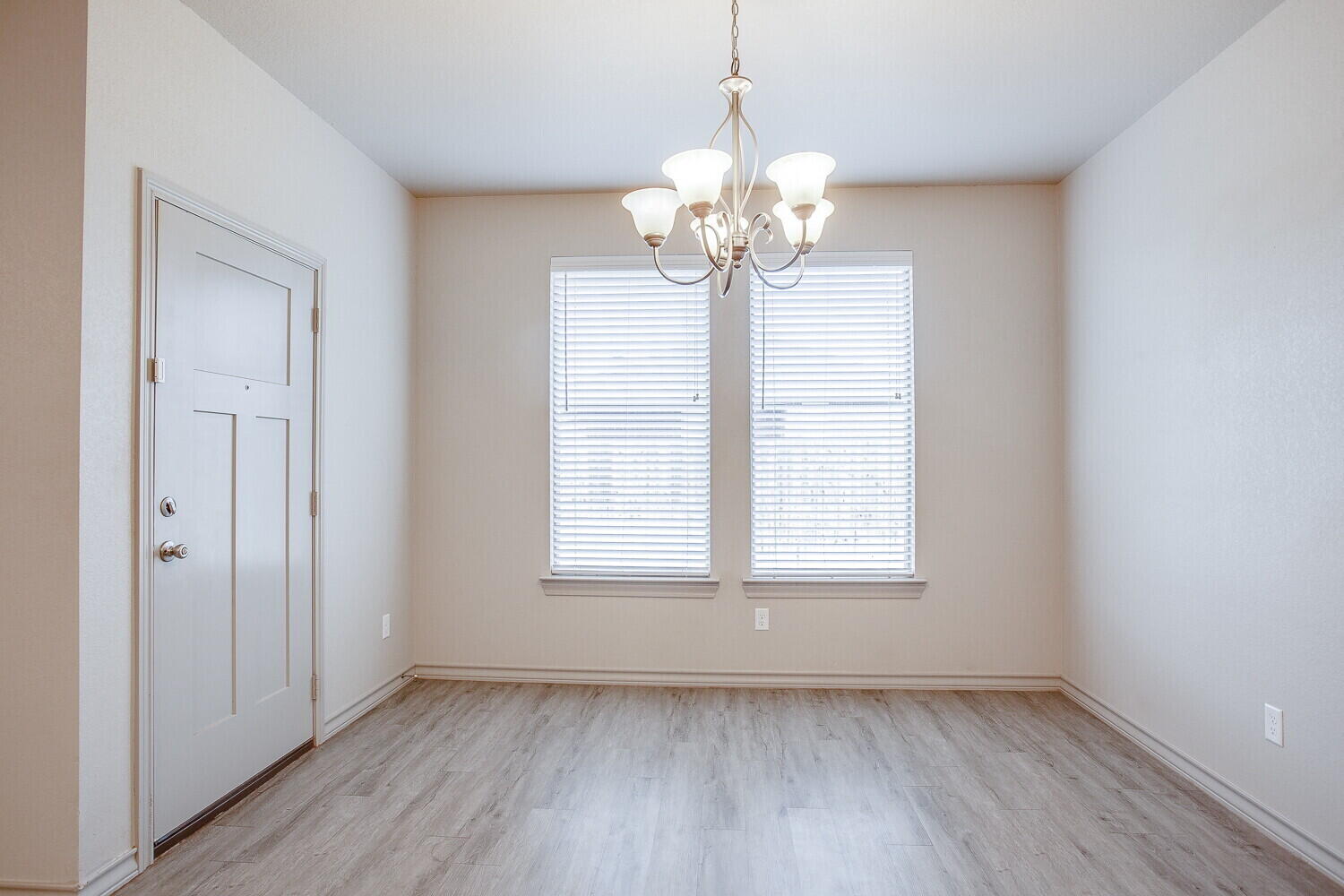 7517 88th Street Lubbock, TX 79424 - Photo 7 of 18 7518-106