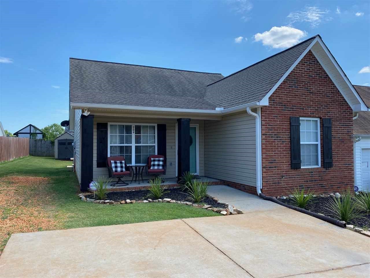 209 Frying Pan Court Boiling Springs, SC 29316 - Photo 1 of 23 Gallery Image 1