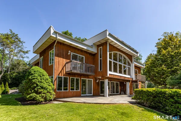 $2,495,000 | 9 Oak Pt Club, New Milford, CT 06776