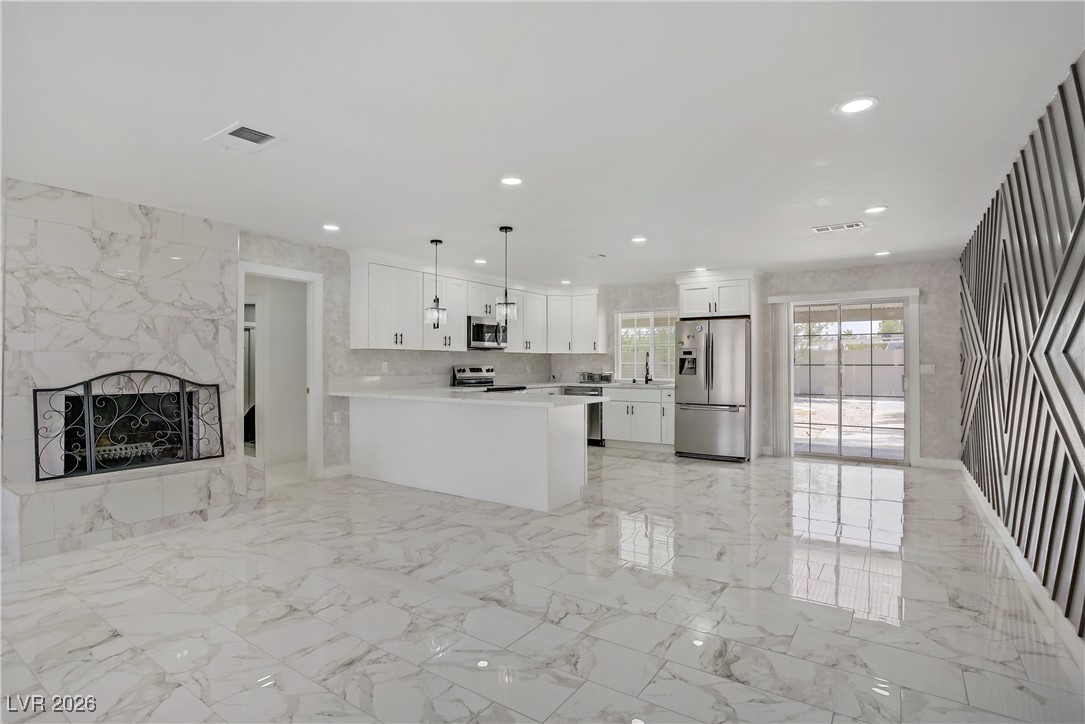 4490 West Warm Springs Road Las Vegas, NV 89118 - Photo 11 of 61