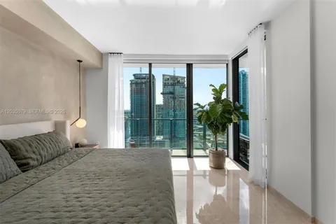 $1,165,000 | 68 Southeast 6th Street, Unit 2612, Miami, FL 33131