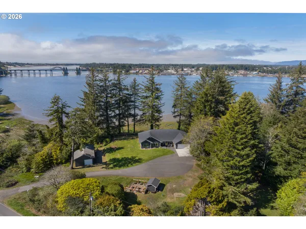 $1,098,000 | 85675 Glenada Road, Florence, OR 97439