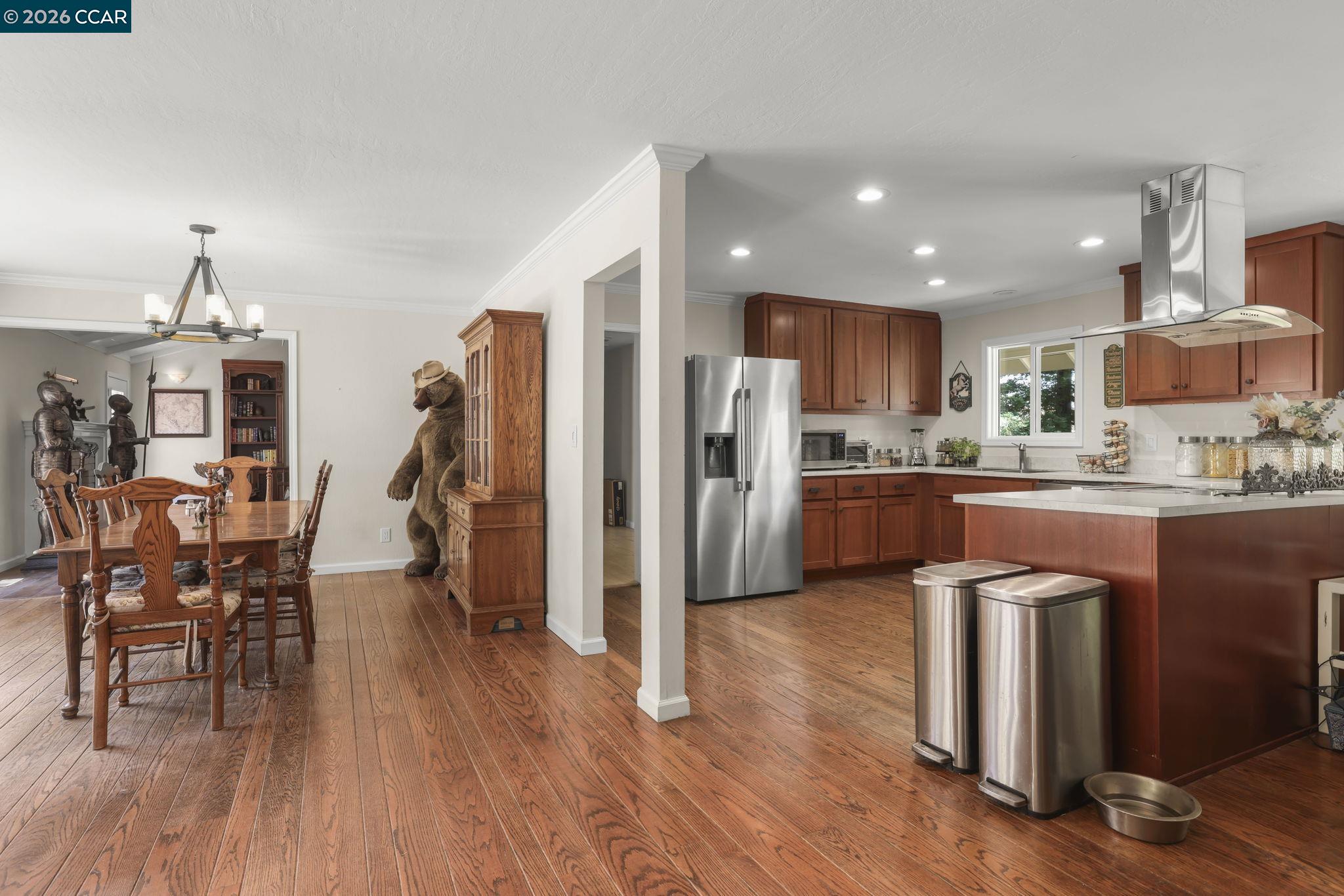 370 Castello Road Lafayette, CA 94549 - Photo 8 of 27