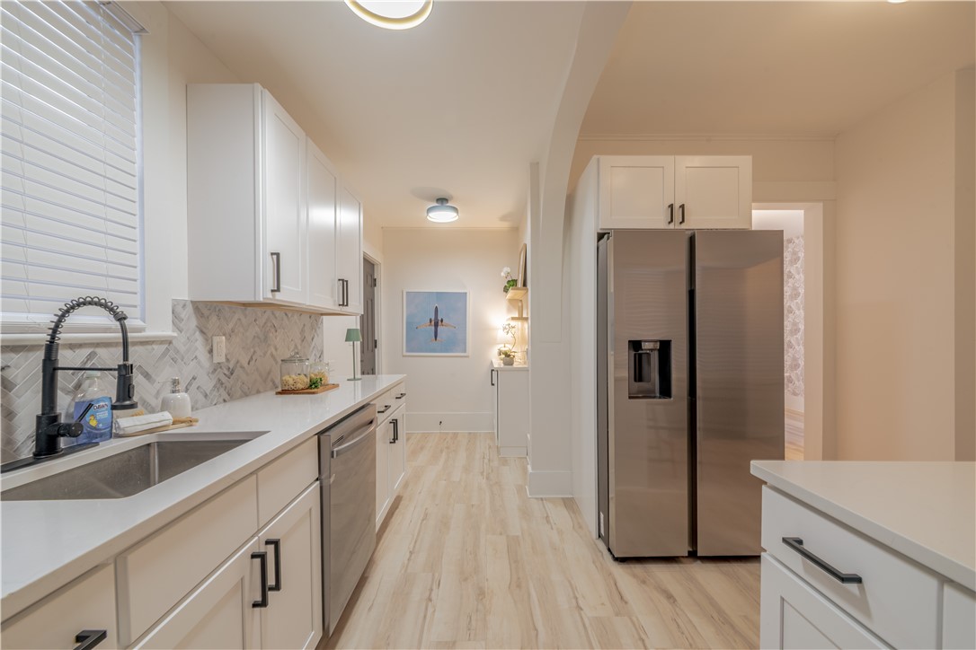 343 Durnan Street Rochester, NY 14621 - Photo 5 of 29