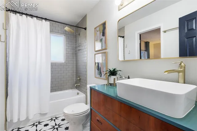 $385,000 | 2922 Dickens Drive, Colorado Springs, CO 80916