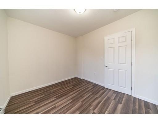 74 Nagle Street Springfield, MA 01151 - Photo 11 of 26