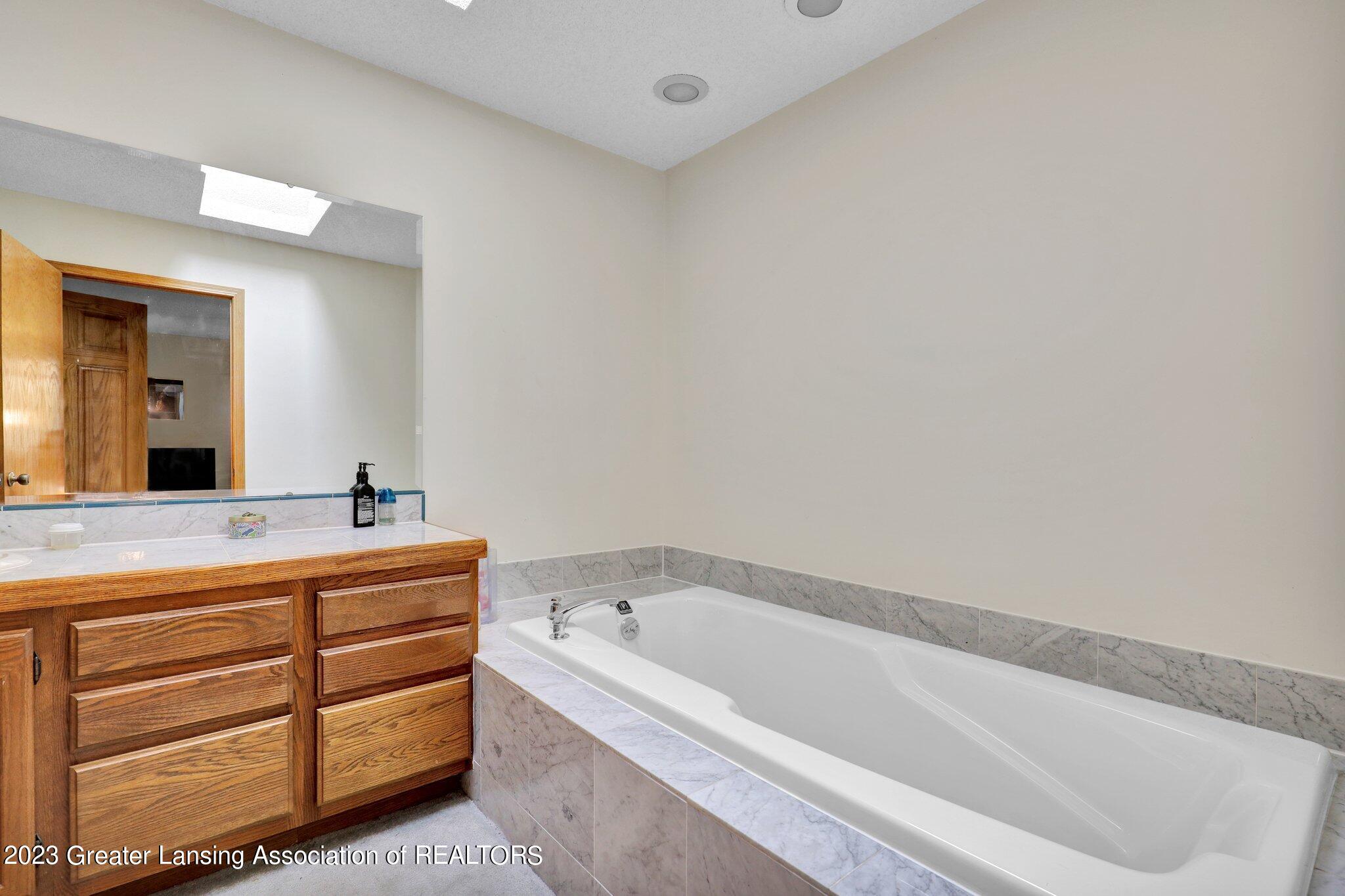 2320 North Gunn Road Holt, MI 48842 - Photo 22 of 46 29-web-or-mls-Open Ended Media-28