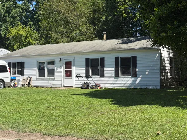 $170,000 | 1912 Southwood Drive, Champaign, IL 61821